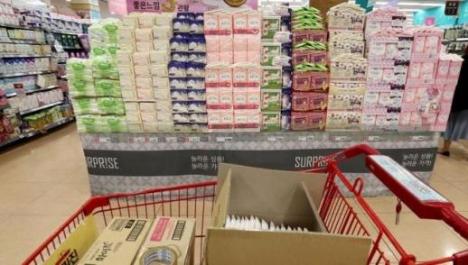 Điều gì khiến các DN sản xuất băng vệ sinh tại Hàn Quốc đồng loạt tung sản phẩm giá rẻ?