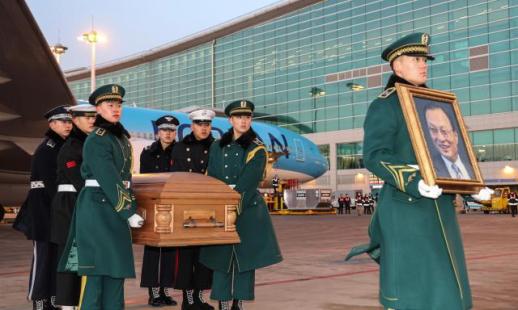 [포토] 고국 품으로 돌아온 이해찬 전 총리 시신