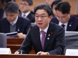 3월 시행 앞둔 車 보험 8주룰…심사 기준 없어 현장 안갯속