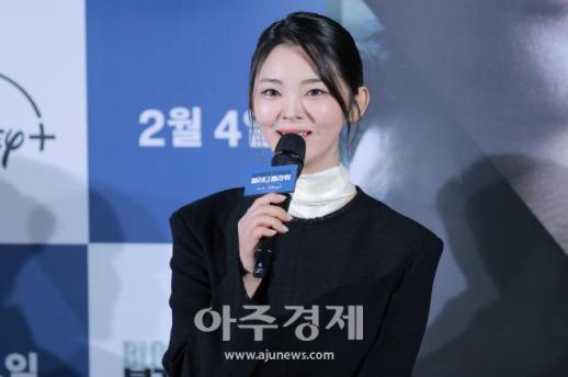 [포토] 인사말 하는 정소리 (블러디 플라워 제작발표회)