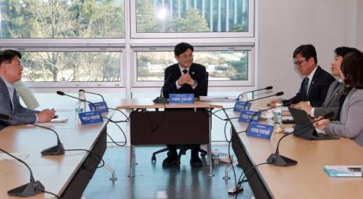 [금사빠의 핀스토리] 가시밭길 계속되는 디지털자산법…초안 마련 진통