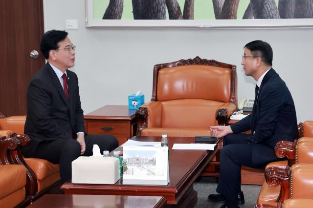 Ruling, opposition parties agree to pass chip bill and filibuster rules change at Assembly session