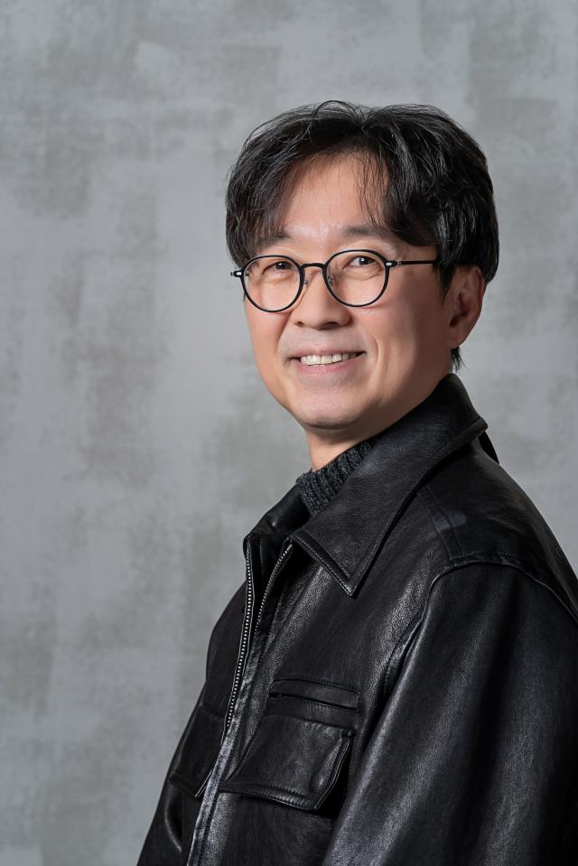 영화 왕과 사는 남자를 연출한 장항준 감독 사진쇼박스