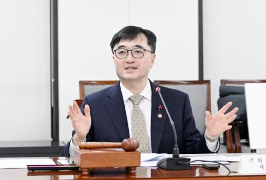 정부, 첫 기금자산운용 방향 설정…환헤지 여부·코스닥 투자도 평가