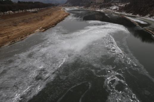 [내일 날씨] 내일 출근길 더 춥다…서울 영하 12도