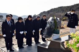 北, 장거리순항미사일 발사 훈련…김정은 전쟁 억제력 행사