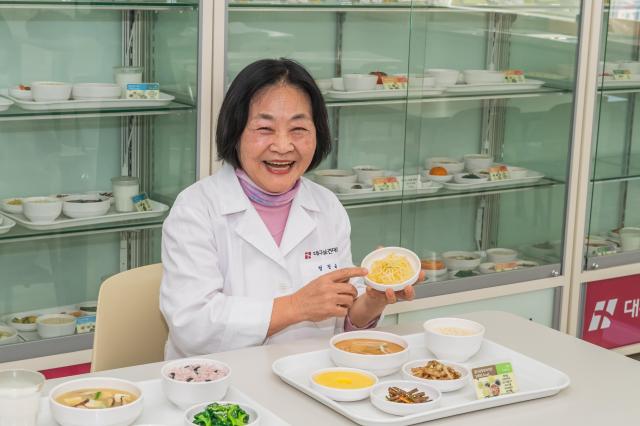 대구보건대학교 식품영양학과에 재학 중인 만학도 정점숙 씨가 제49회 영양사 국가시험에 합격했다 사진대구보건대학교