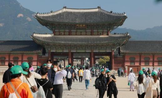 [BTS Gwanghwamun D-49] Khám phá Thánh địa BTS tại Gwanghwamun: Hành trình văn hóa, nghệ thuật và ẩm thực