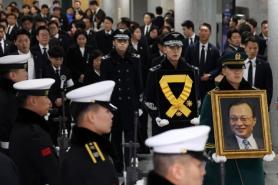 Korean political leaders pay final respects to former Prime Minister Lee Hae-chan