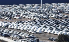 Koreas Jan exports up 34% on doubled chip shipments, trade surplus streak for 1-year