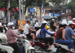 "더 이상 미룰 수 없다"...베트남, 오토바이 배출가스 단속 본격화