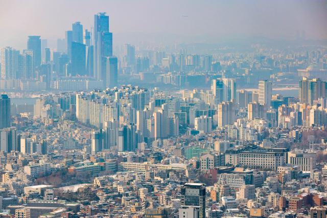 사진은 이날 서울 남산에서 바라본 시내 아파트 모습 사진연합뉴스