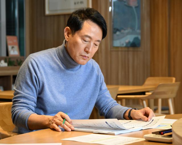 오세훈 서울시장이 ‘2026신년업무보고’를 받고 있다 사진서울시