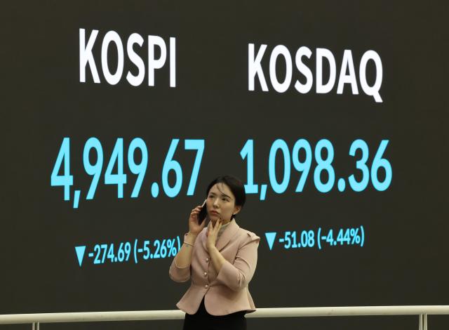 韩国股市持续走高 股票账户数量首次突破1亿个