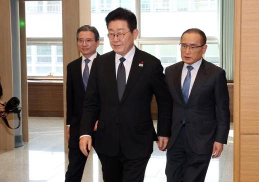 李 정부, 가장 모범적인 사용자 돼야…퇴직금 미지급 지적