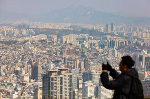 3중 규제에 경매로 우르르…서울 아파트 경매시장 후끈 