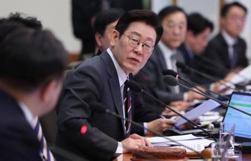 李 망할지도 모른단 생각 들어야…10조 담합에 처벌 강화 지시