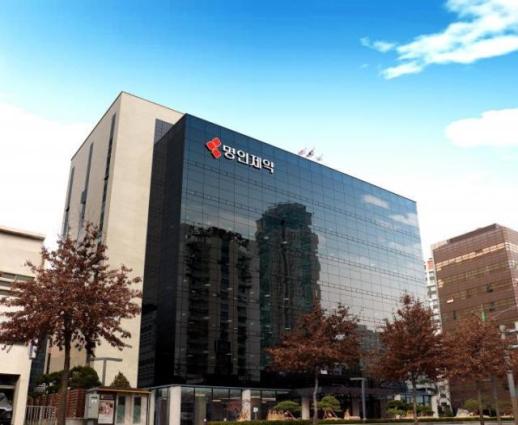 이행명 회장 떠났다…명인제약, 전문경영인 투톱 체제로 간다