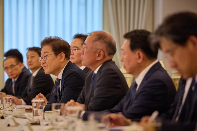 李대통령, 내일 청년고용 간담회 개최…재계 총수 대거 참석