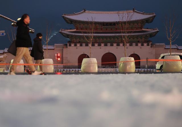 눈내린 광화문 사진연합뉴스