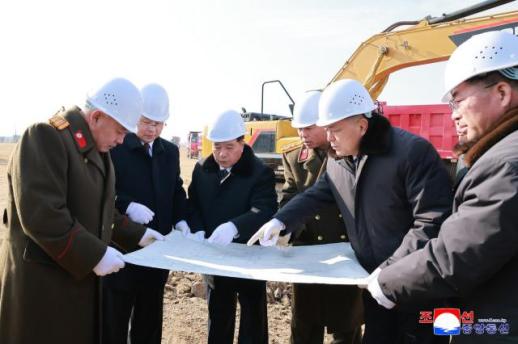 北, 신의주·강남·맹산서 지방발전 건설 추가 착공…지방발전 정책 속도