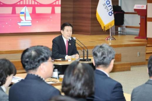 이강덕 포항시장, 퇴임 앞두고 마지막 확대간부회의