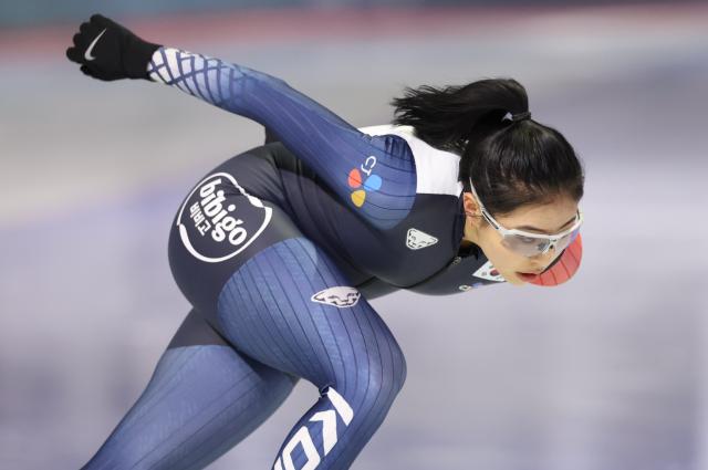Speed skater Lee Na-hyeon trains at Taereung International Skating Rink in Seoul. [Photo=Yonhap]