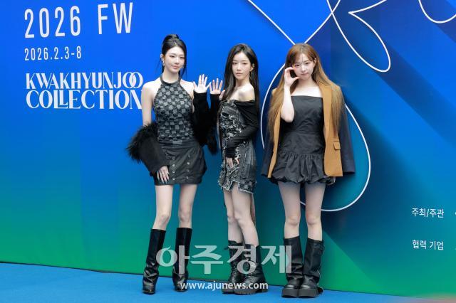 [포토] 트리플에스 신위·김유연·정하연, 2026 F/W 서울패션위크 참석