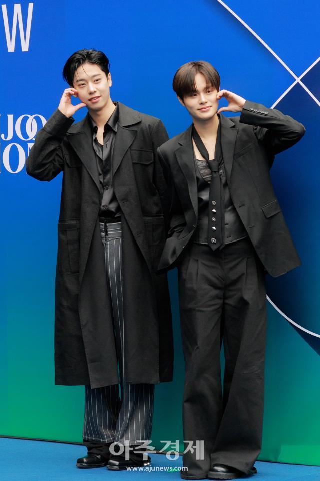[포토] AB6IX 김동현·이대휘, 2026 F/W 서울패션위크 참석
