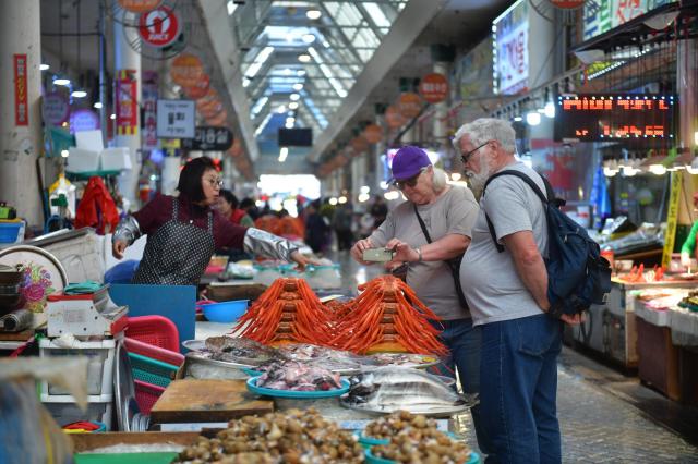 ‘속초관광수산시장’ 국내산 수산물 사진속초시
