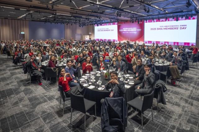 서울마이스얼라이언스 단체 사진 촬영 모습 사진서울시