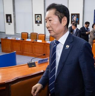 정청래 합당, 선언 아닌 제안…초선부터 3선까지 연쇄 회동할 것