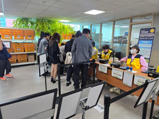 전통시장 온누리상품권 교환 장면 사진경상북도