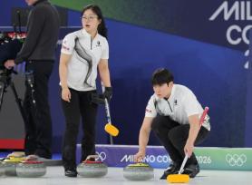 South Korea Mixed Doubles Curlers Fall to Britain for Fourth Straight Round-Robin Loss