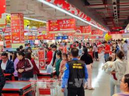 [ASIA BIZ] 베트남 설 뗏 풍경의 변화… 화려한 소비 대신 미니멀 뗏 대세?