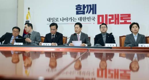 국민의힘, 친한계 김종혁 제명...최고위원 사퇴시 보궐선거