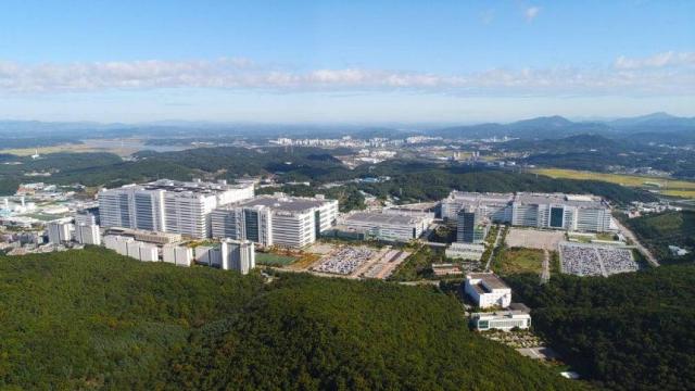 LG显示出售南京工厂车载LCD模组业务 加速OLED结构重组