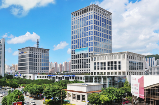 Busan khai trương Trung tâm hỗ trợ tổng hợp dành cho sinh viên quốc tế