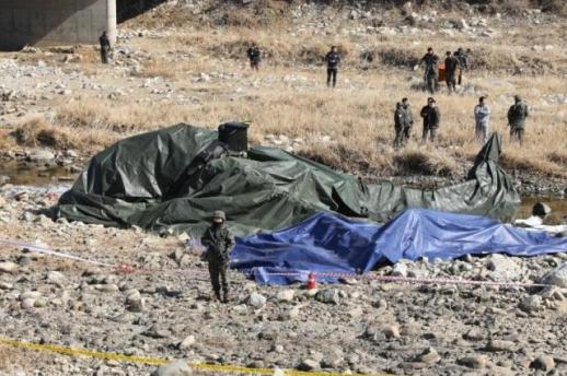 코브라 헬기 추락사고로 숨진 준위 2명 순직 결정