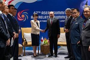 사진안와르 총리 공식 페이스북