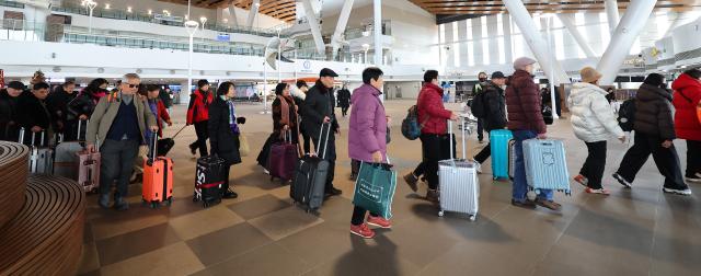 인천항 통해 입국한 중국인 단체관광객들 사진연합뉴스