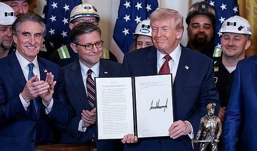 엔저 앞에 작아진 일본의 원조 외교... 돈은 풀었지만 힘은 빠졌다 