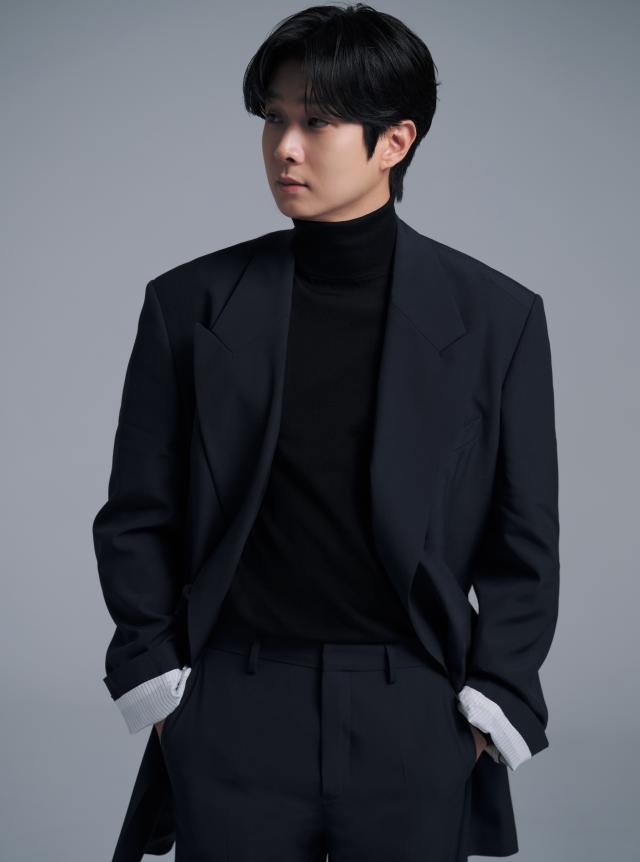 영화 넘버원 주연 배우 최우식 사진주바이포엠스튜디오