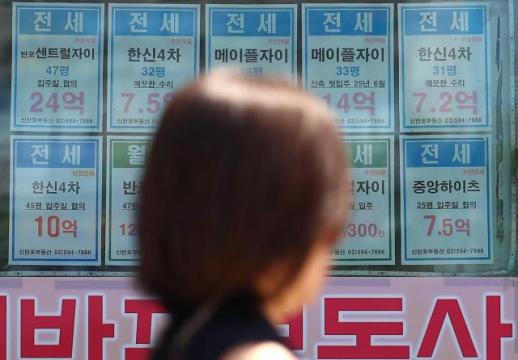 이미 비싼데 다주택자 매물 압박에 전월세 매물 뚝… 공급 반토막에 가격 더 뛴다