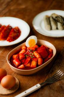 [기수정의 여행 미학] 명절 피로 씻어내는 떡볶이의 유혹