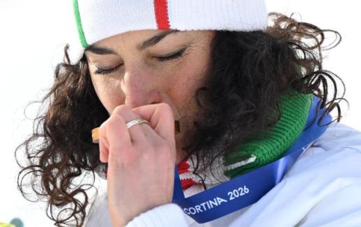 [2026 밀라노] 브리뇨네, 여자 알파인 최고령 금메달…부상 딛고 올림픽 정상