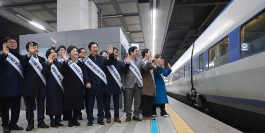 靑 李, 부동산 카드 준비는 하되, 당장 안 쓴다