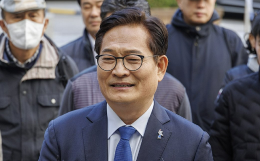 송영길 2심 전면 무죄…돈봉투·불법 정치자금 의혹 벗었다