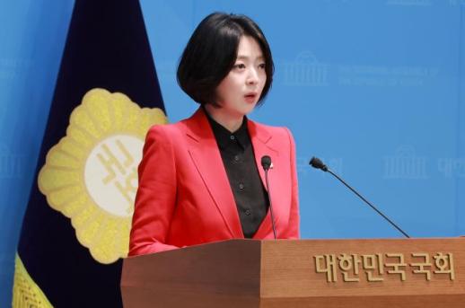 靑 李, 부동산 카드 준비는 하되, 당장 안 쓴다