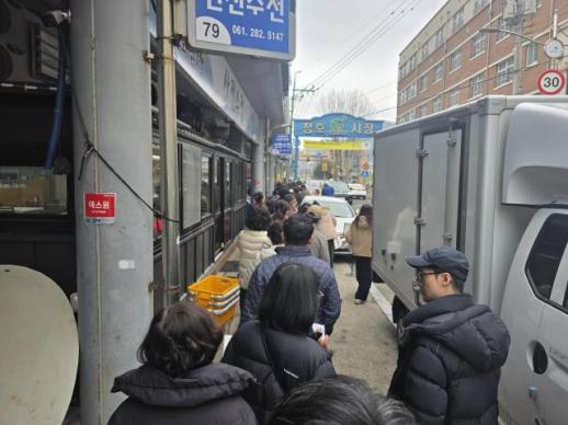 명절 앞두고 전통시장에 훈풍…